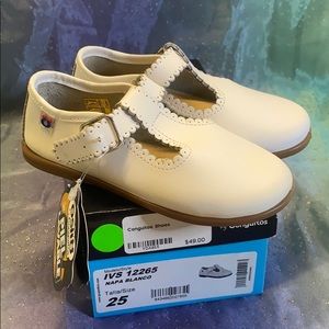 Osito White Mary Janes